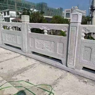 新乡 芝麻白栏杆
