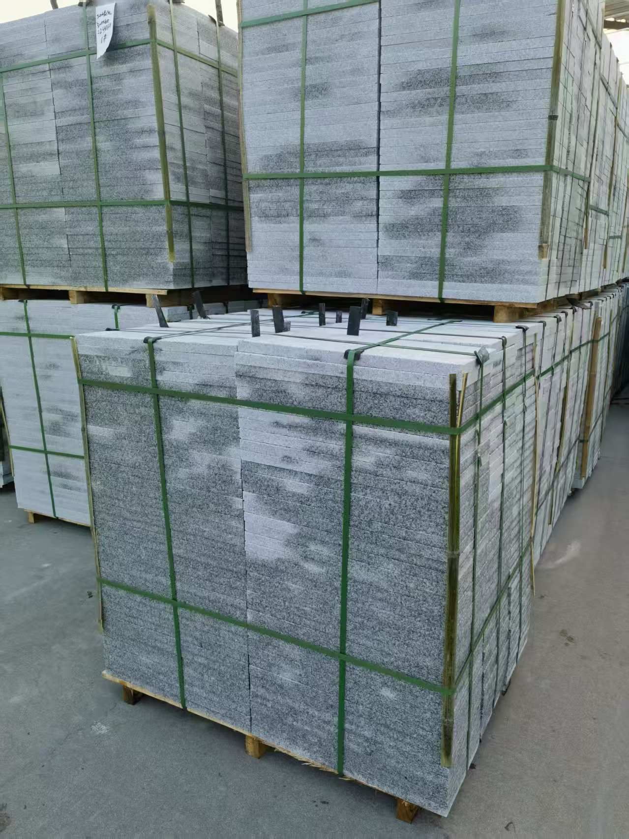 新乡 芝麻白地铺石材