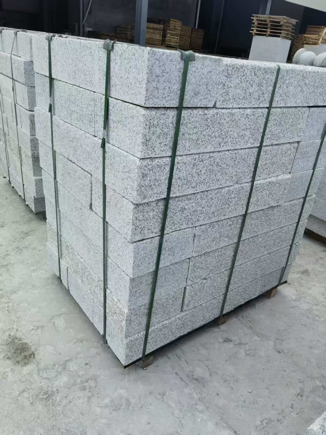 新乡 芙蓉白火烧两面路沿石