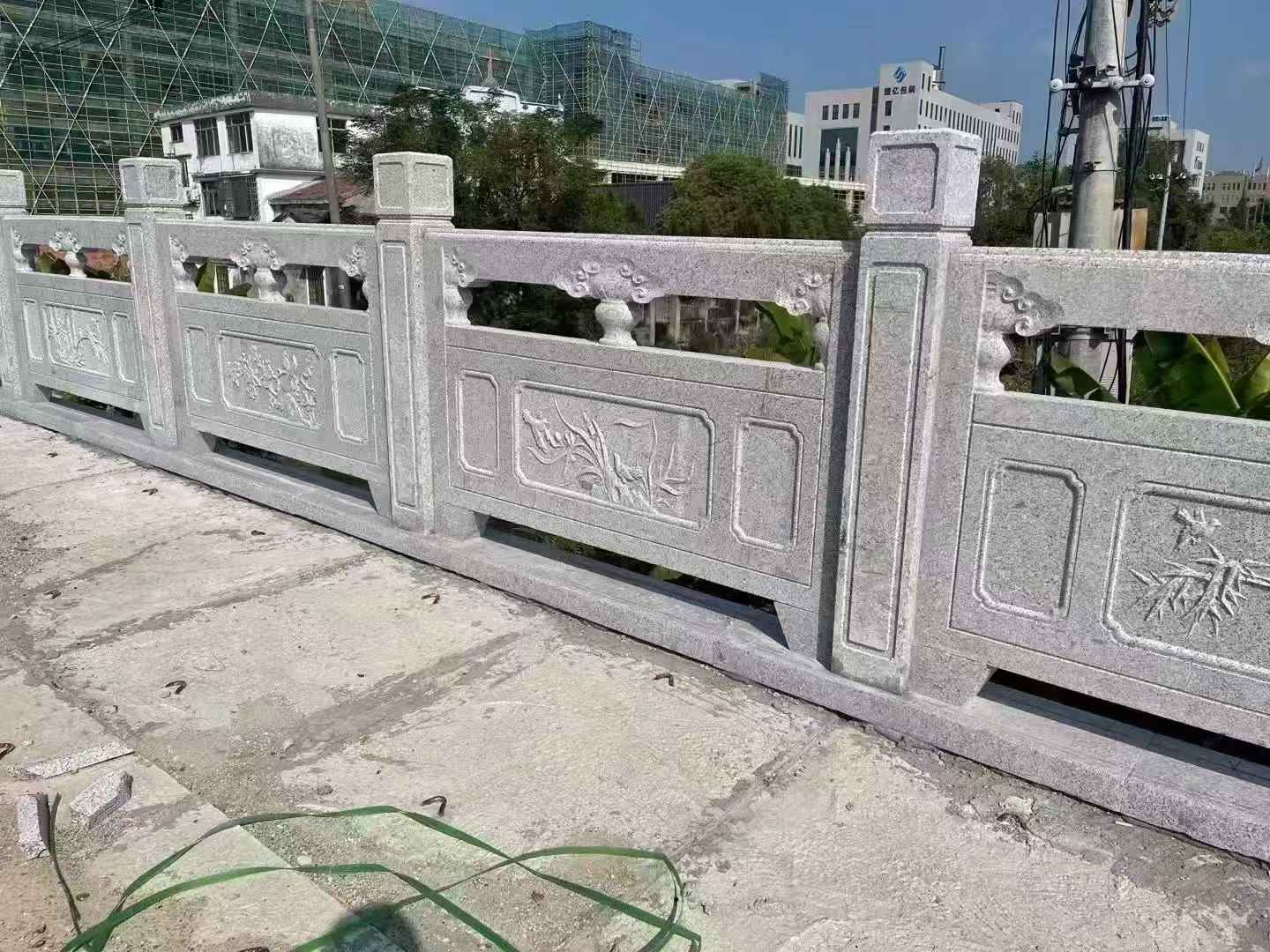 新乡 芝麻白栏杆