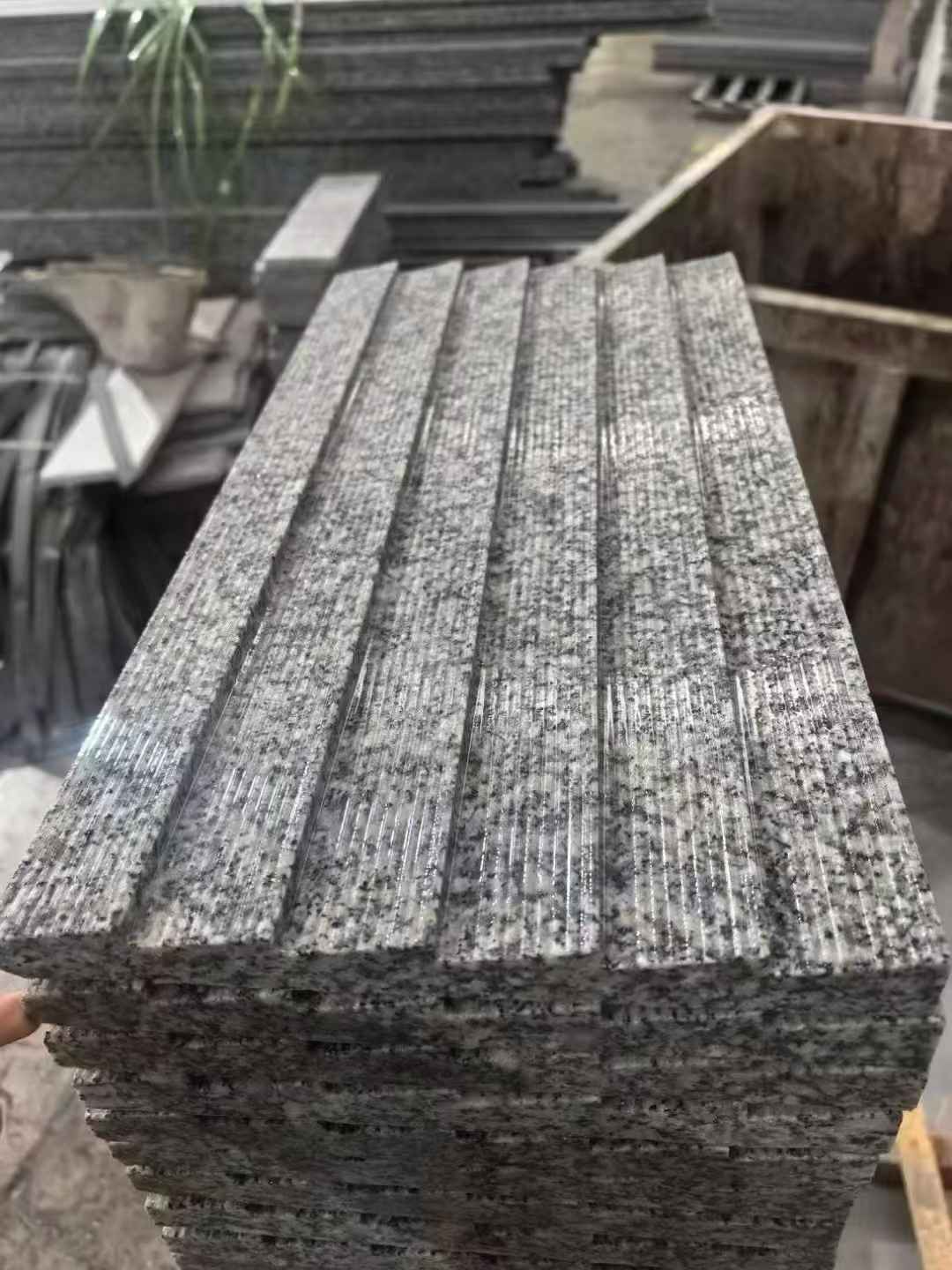 新乡 狼牙石