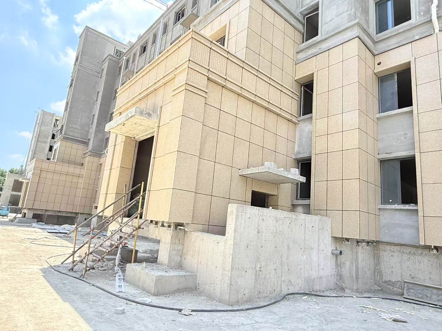 新乡 黄金麻干挂，工地实拍