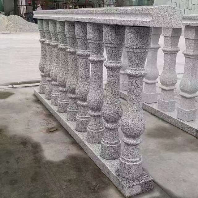 新乡 芝麻白圆形光面花瓶柱，栏杆