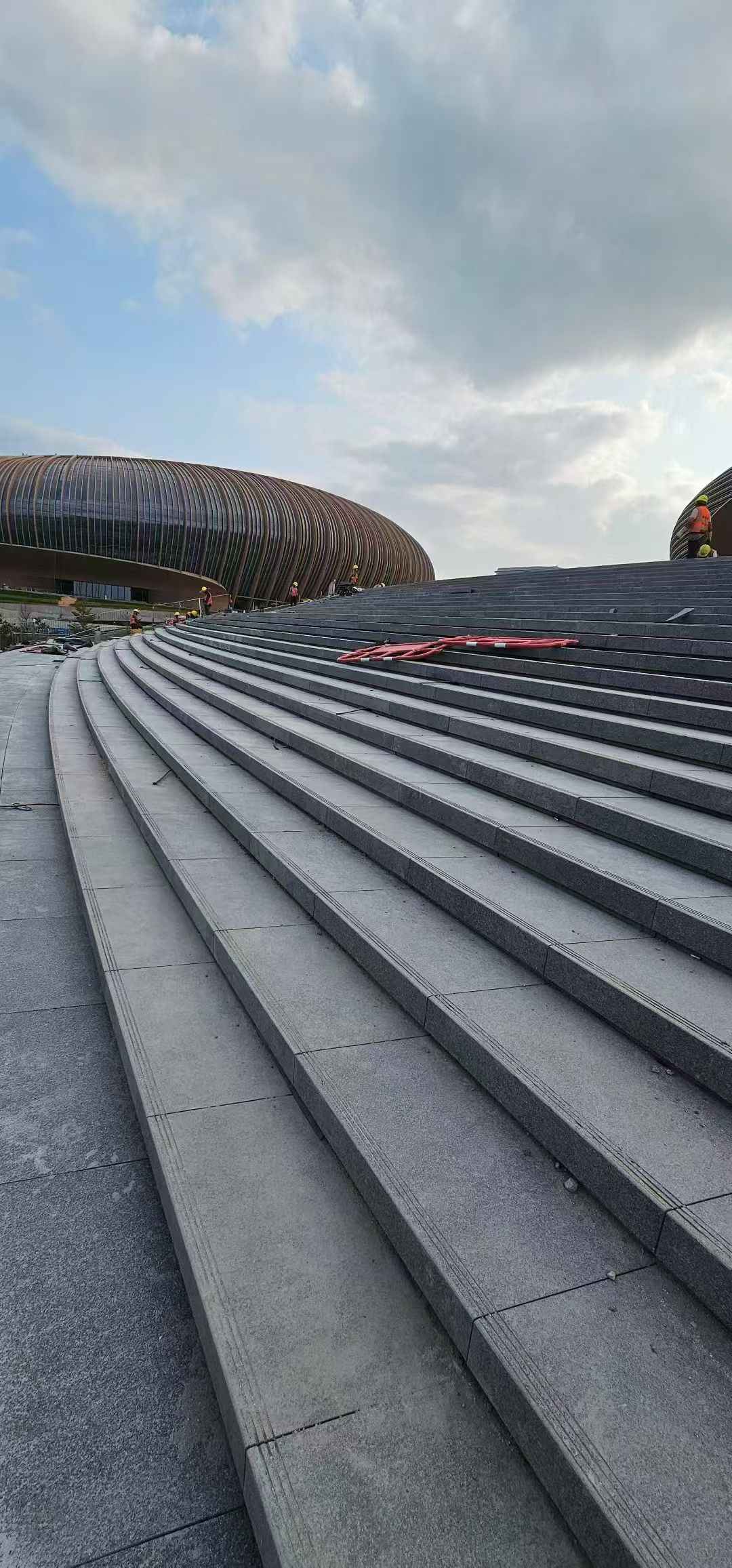 新乡 弧形整石台阶铺装效果图