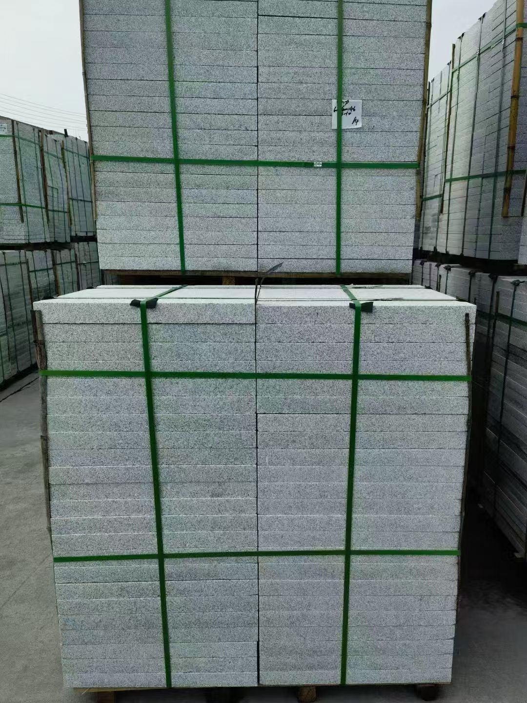 新乡 火烧面地铺石，街道广场园林市政工程板，1.8~5.0厚均有现货