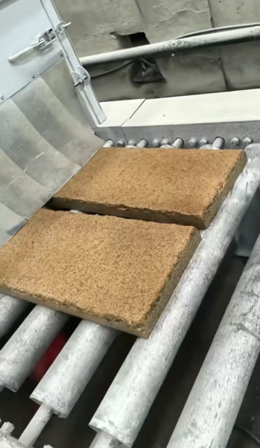 新乡 仿古石流水线生产，各种颜色可定制